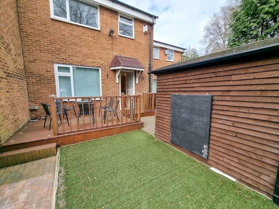 Stunning Family Home Close To The City Centre Manchester Exterior foto